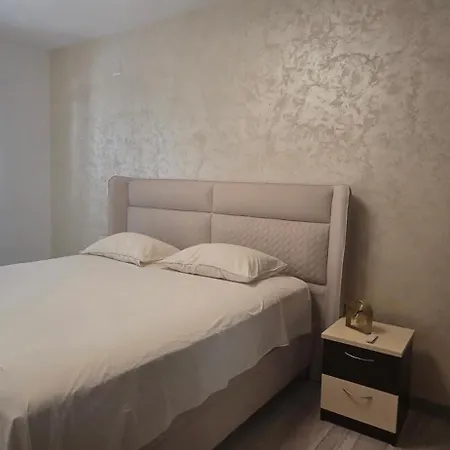 Matea Apartment *